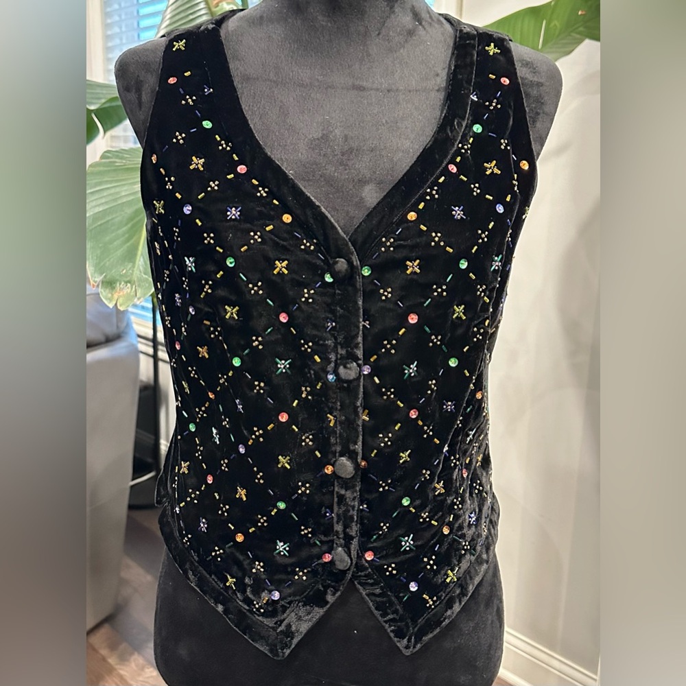 Vintage Banana Republic Velvet Beaded
Vest 90s Flair Size 10 - Picture 1 of 16